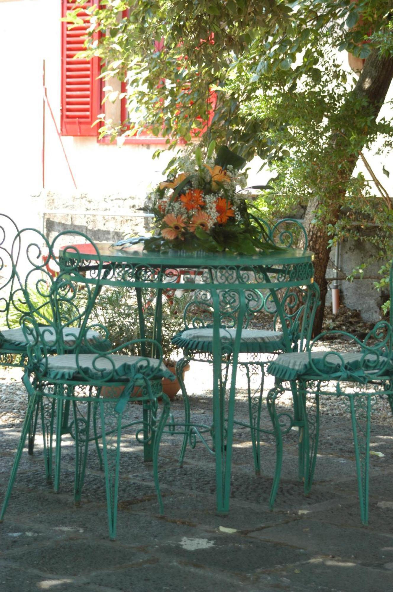 B&B Sotto I Pini Zafferana Etnea Exterior foto